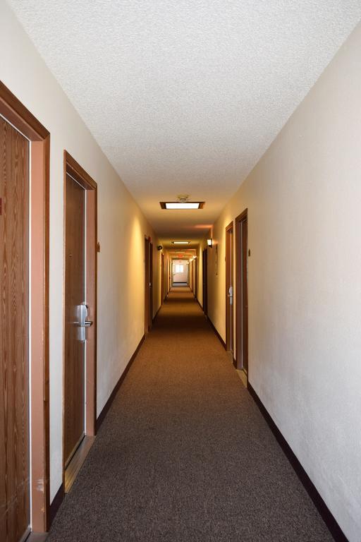 Country Inn Libby Bagian luar foto