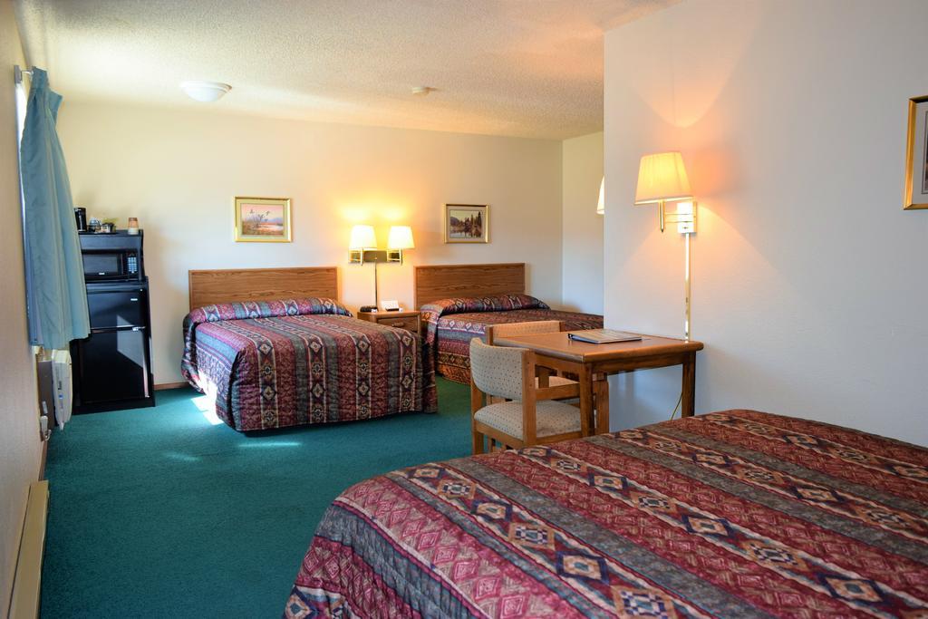 Country Inn Libby Bagian luar foto