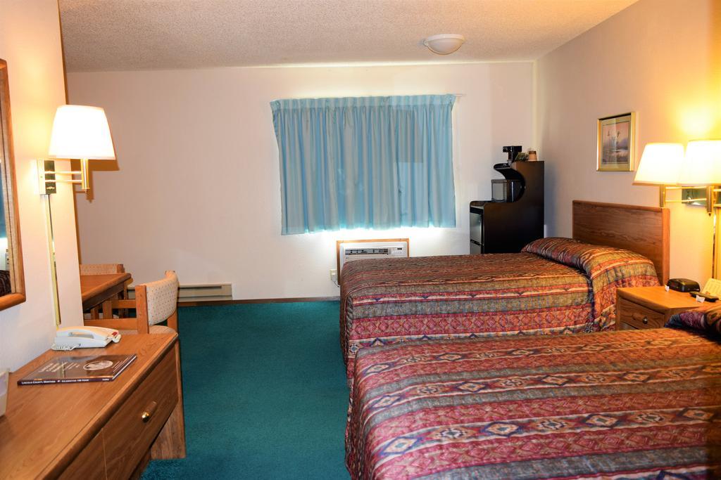 Country Inn Libby Bagian luar foto